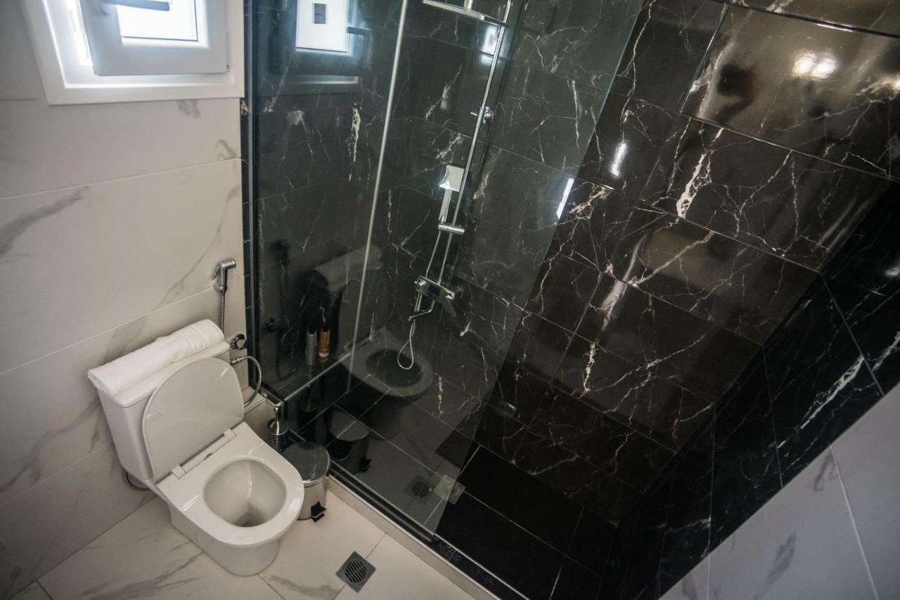Diamond Lux Apartment Palaiontsiflikion Ngoại thất bức ảnh